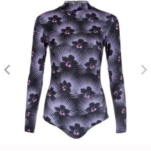 Long sleeve rash guard swimsuit