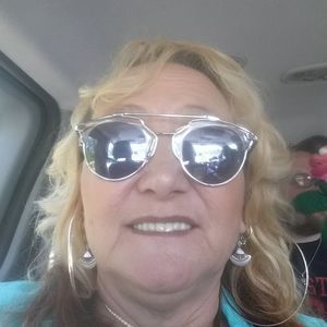 Meet your Posher, Tina