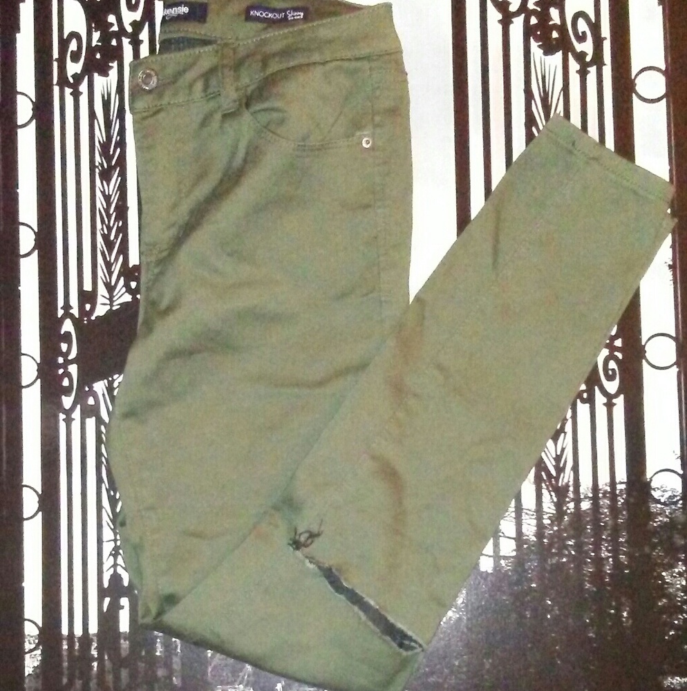 ON SALE! KENSIE JEANS. Women's jean's