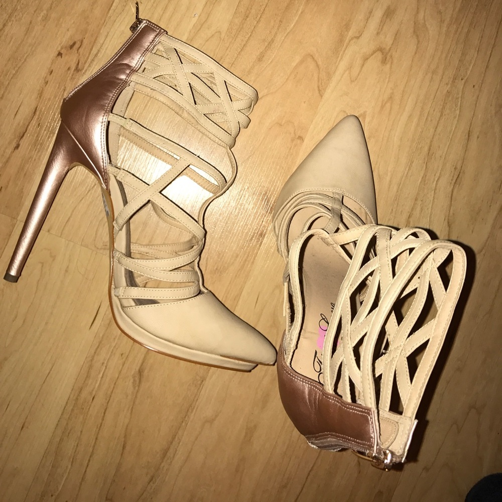 Finest Love Heels. Champagne Pink/Nude Cream.