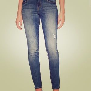 GAP Mid Rise Jegging Jeans