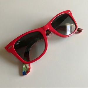 Ray-Ban Wayfarer Sunglasses - Red