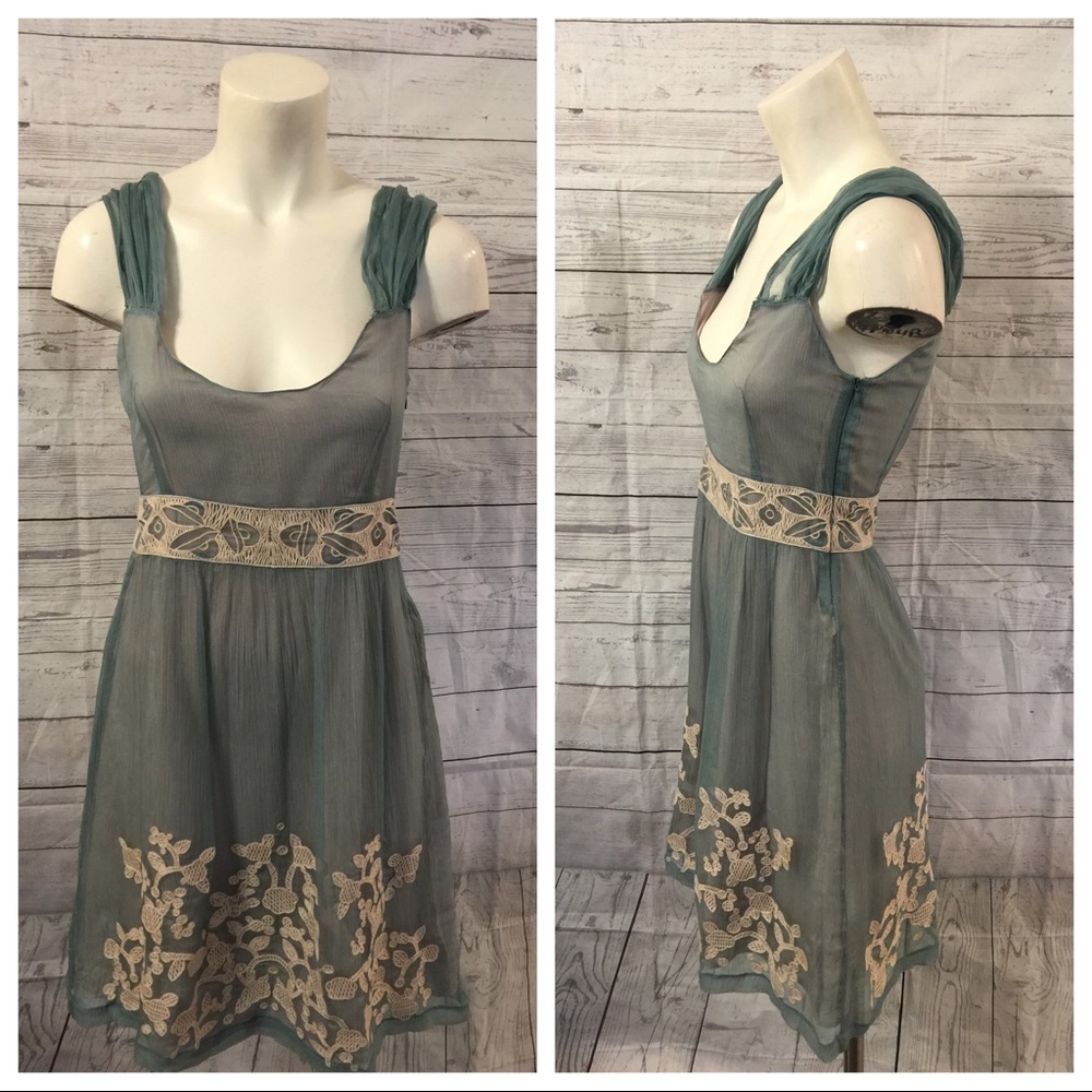 Lynn Adler dress size small 
100% polyester