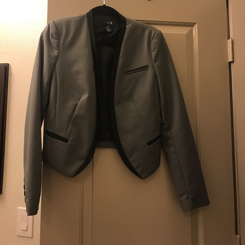 Trendy blazer