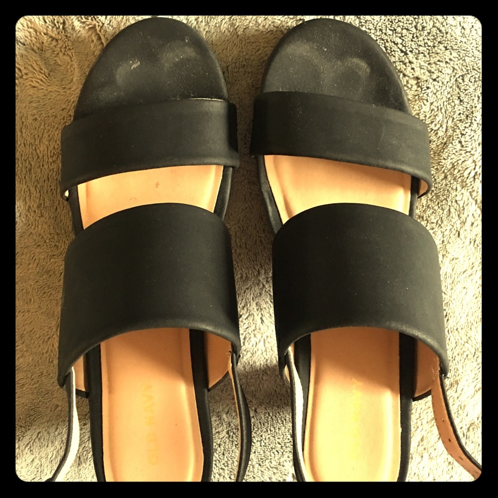 Black sandals