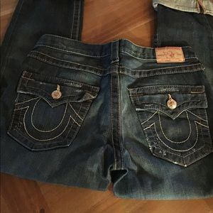True Religion Cropped Boyfriend Jeans 25.