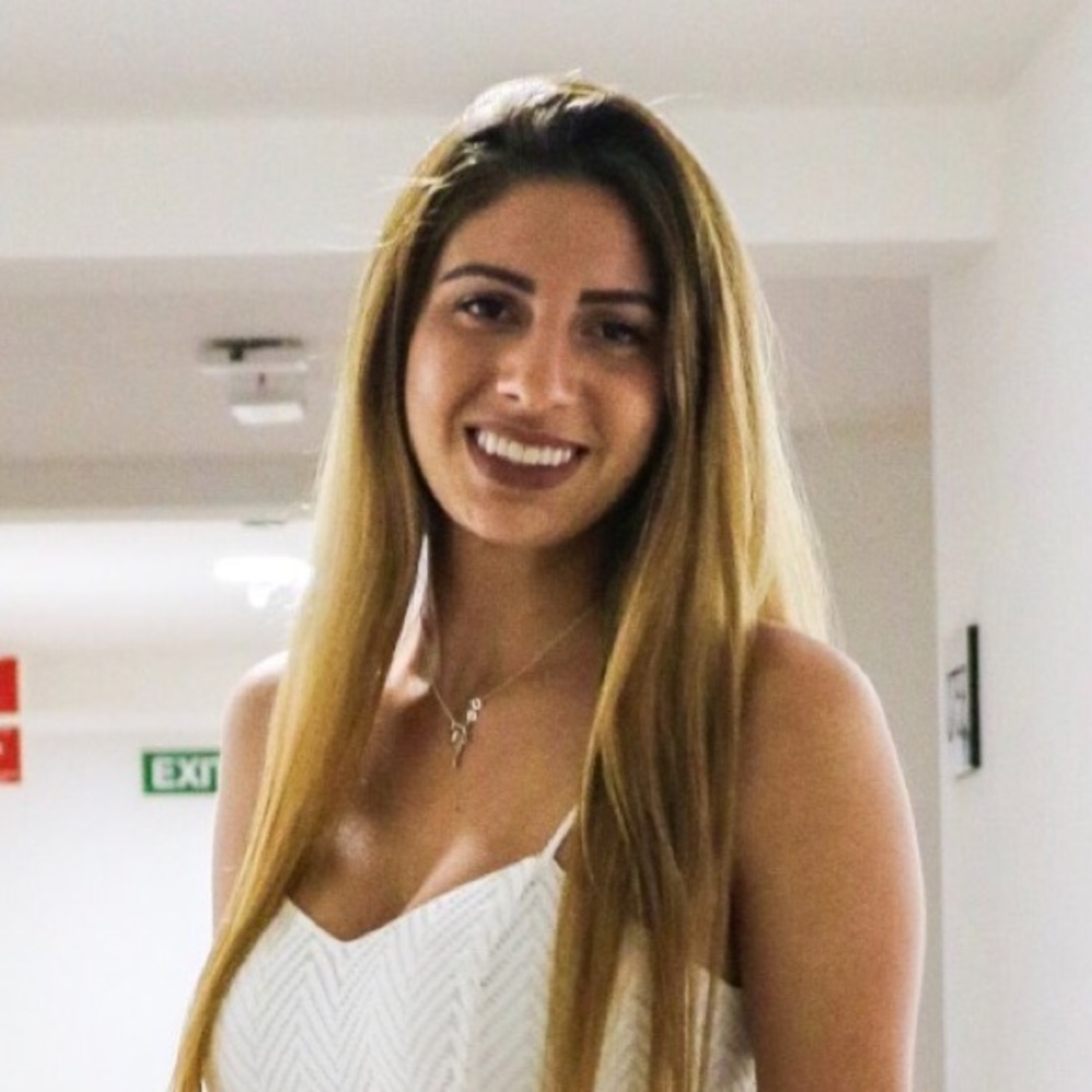 Meet your Posher, Raquel