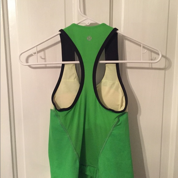 Lululemon cardio kick tank. Green. Size 2. - Picture 4 of 4