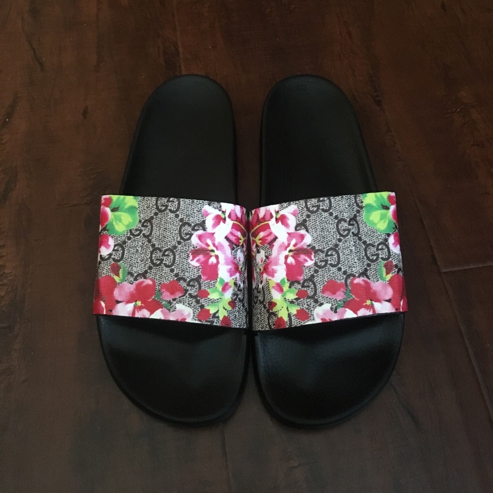 Weekend sale! Women's slide sandals