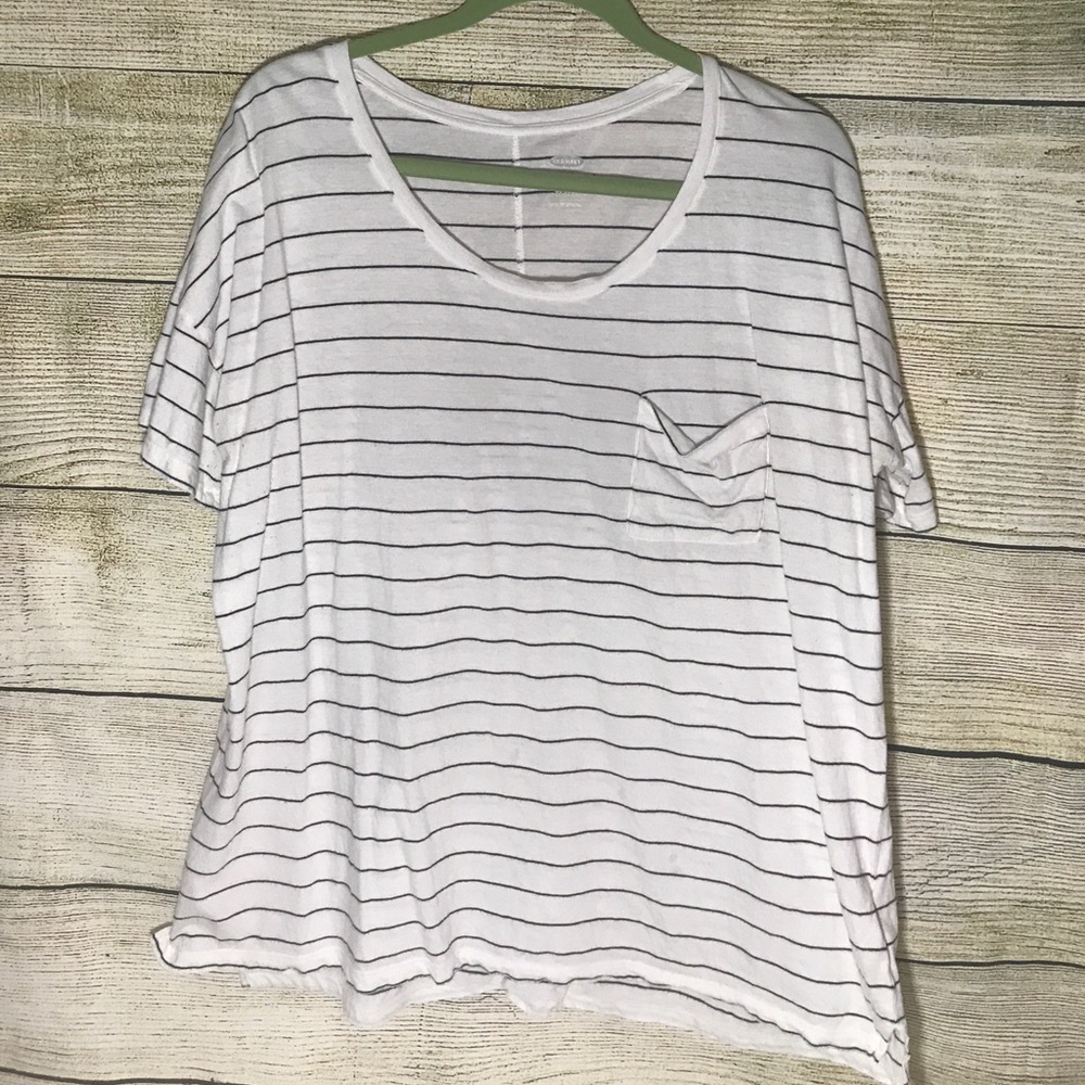 Old Navy boyfriend tee