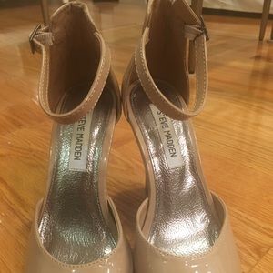 Steve Madden Delani Wedge - Nude