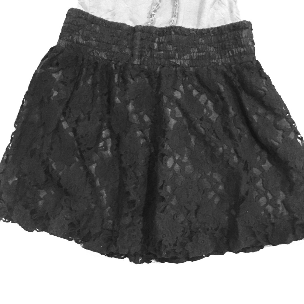 Black lace lined bubble skirt.