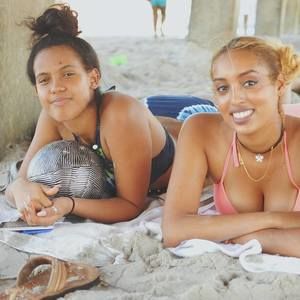 Meet your Posher, Naomi