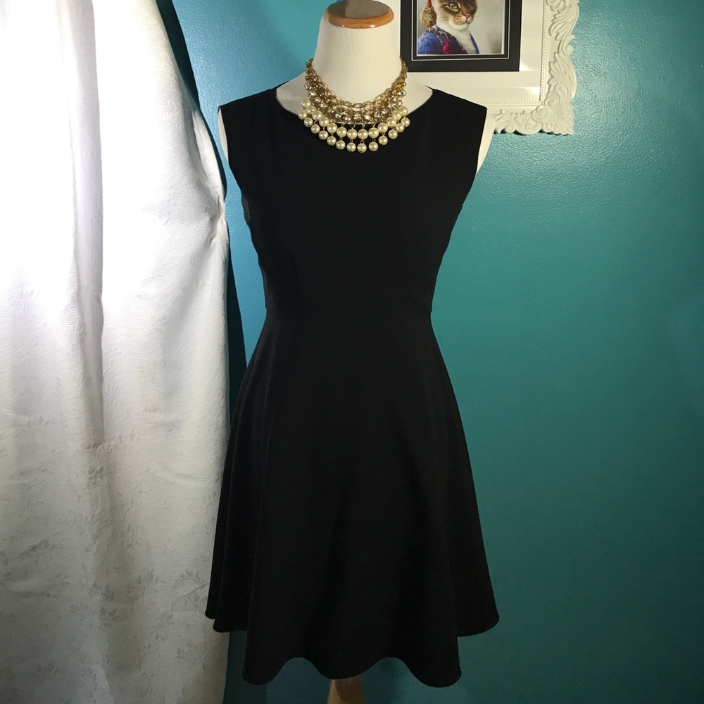 Tahari little black dress 2P