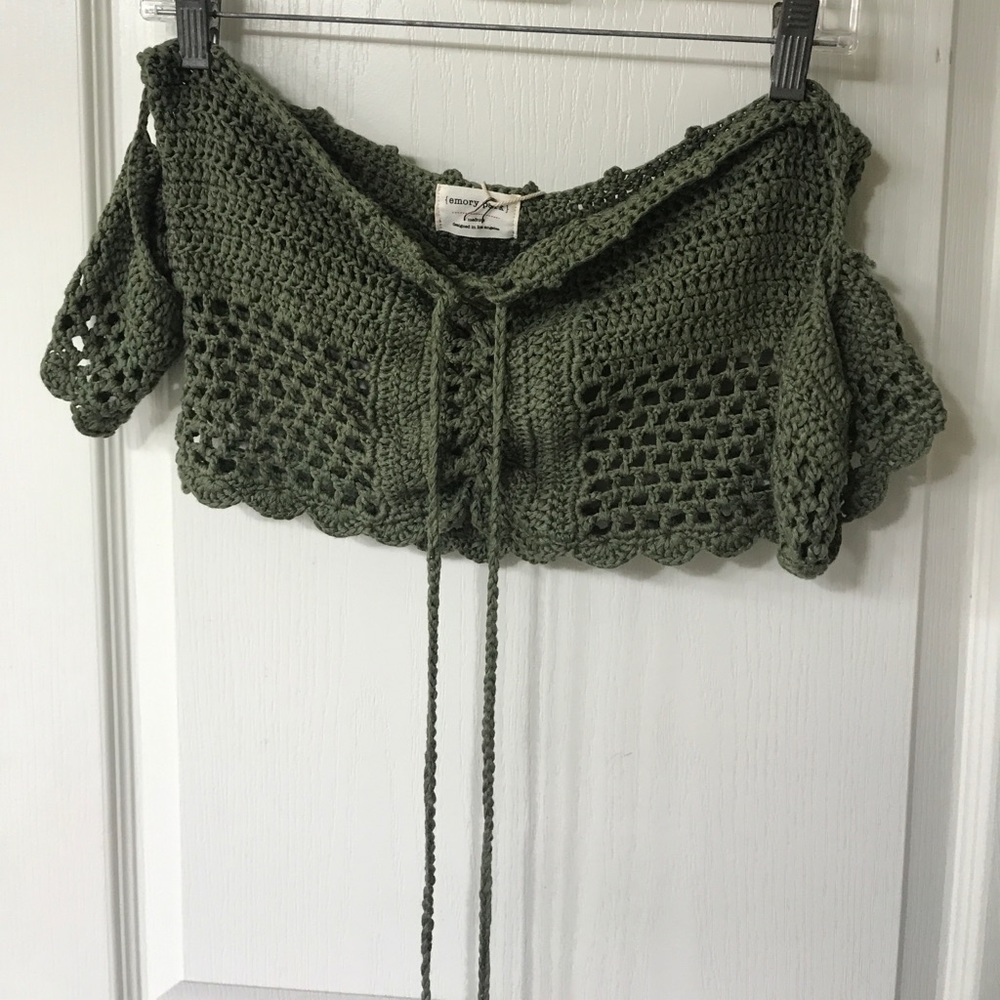 Green crochet crop top