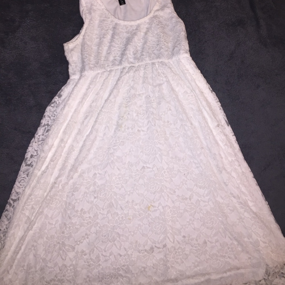 Elegant White Lace Evening Dress SIZE L