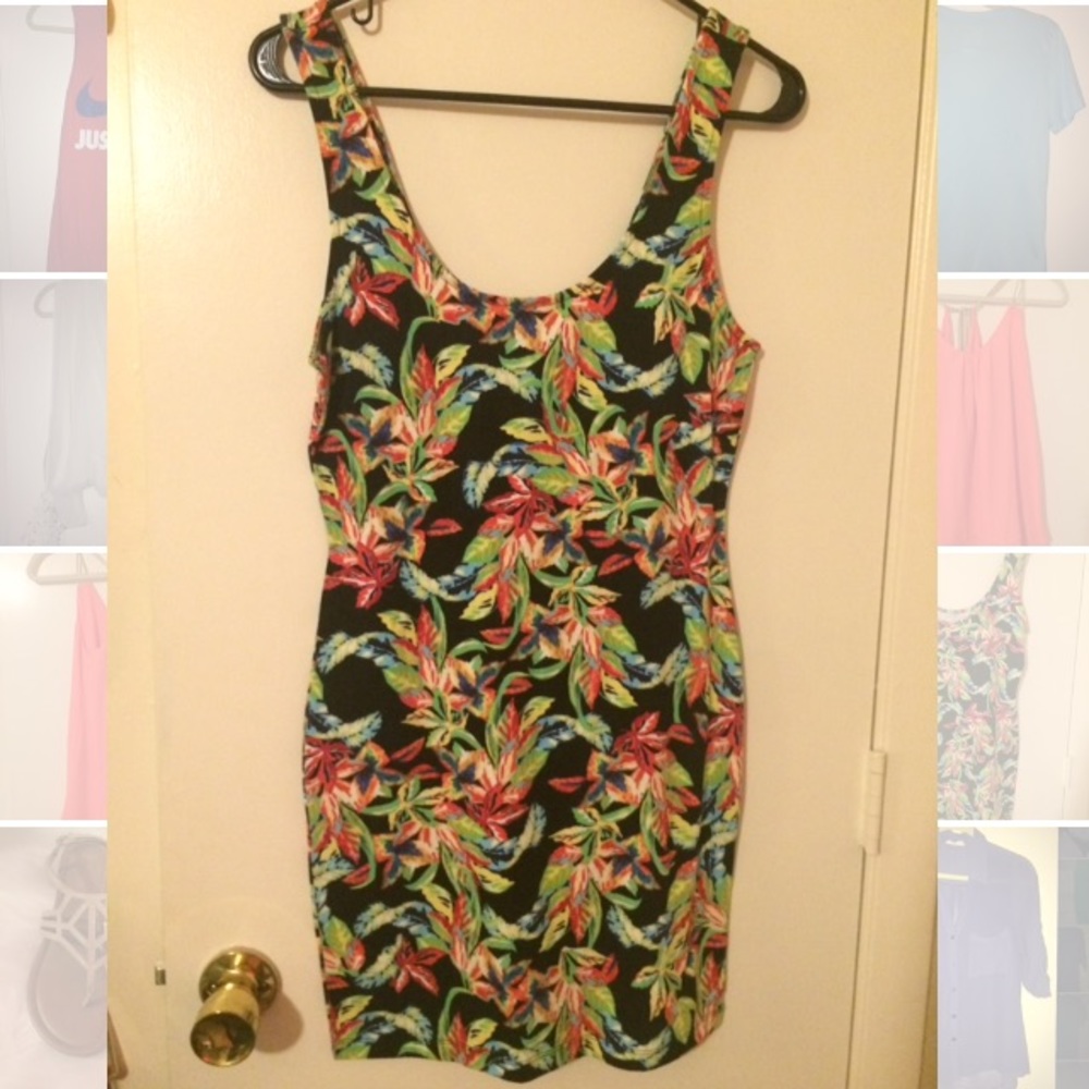 Tropical Hawaiian Floral Print Bodycon Dress