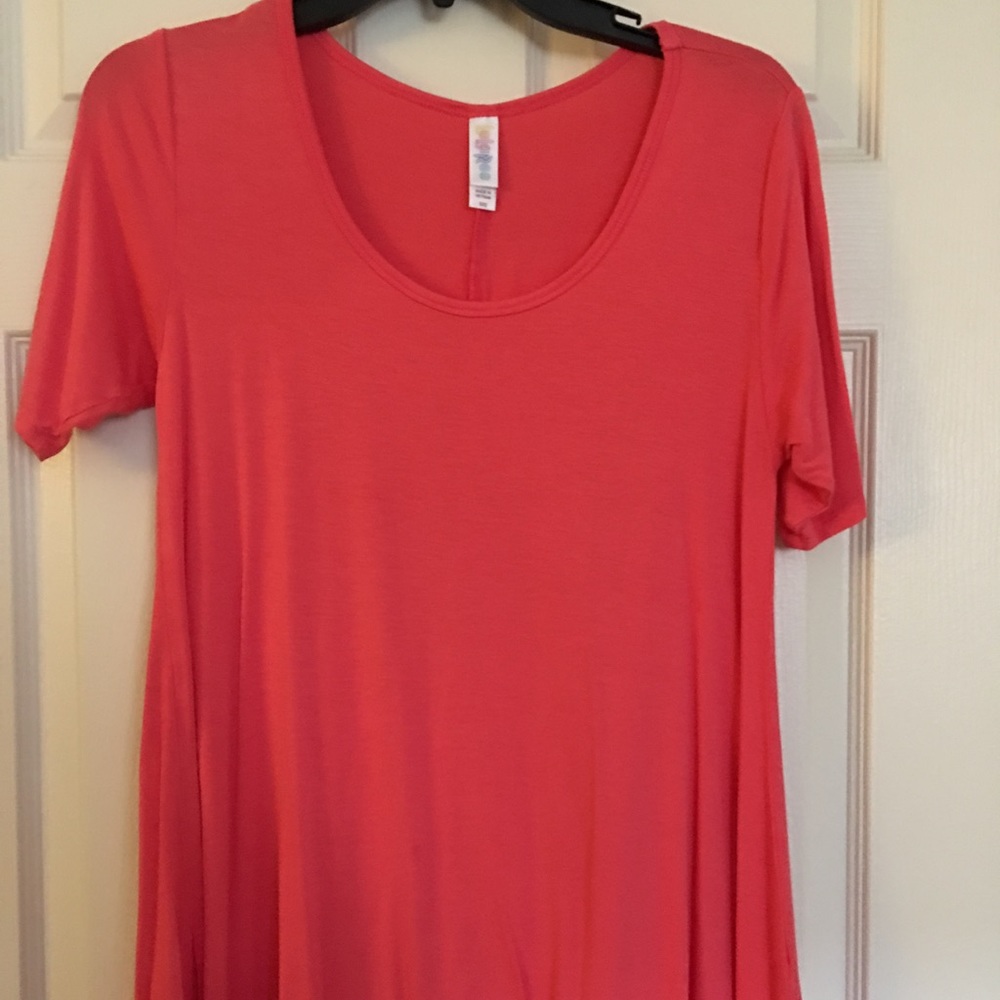 LuLaRoe Classic T