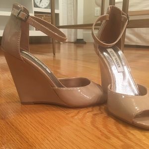 Steve Madden Delani Wedge - Nude