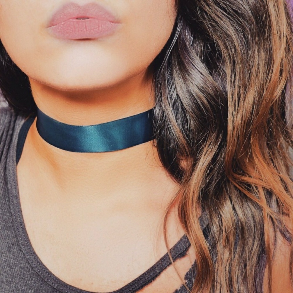 💎NEW💎 Lux Grunge Teal Ribbon + Gold Choker
