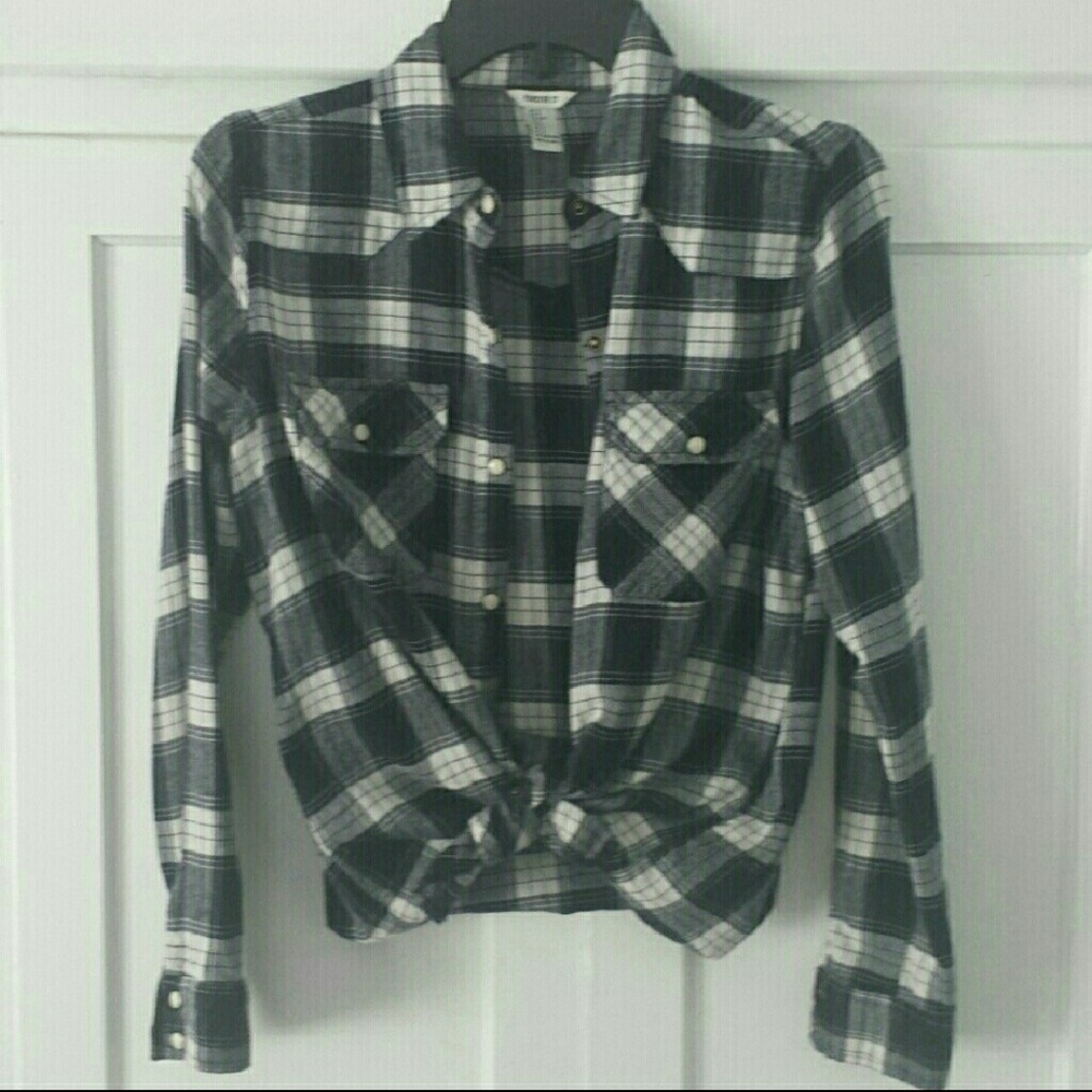 Snap button down / flannel shirt / plaid