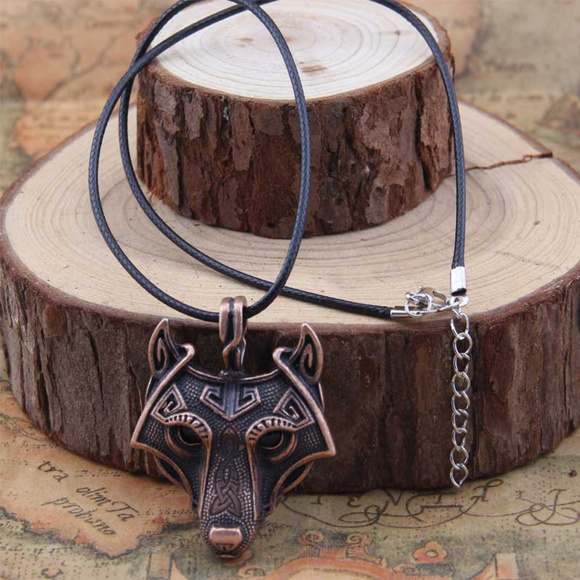 Other - Norse Viking Wolf Head necklace