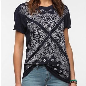 Bandana graphic tee