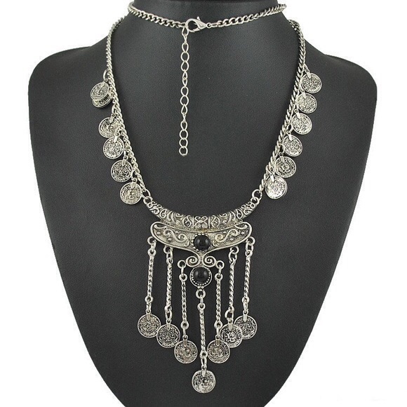 SILVER BOHO NECKLACE - Picture 4 of 4