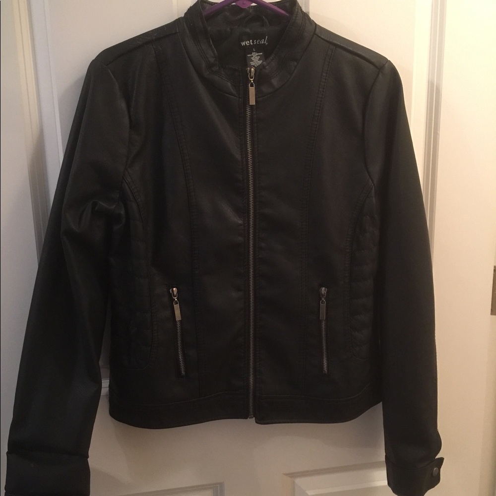 Leather Jacket ~ Wet Seal ~ Ladies Large ~ Black
