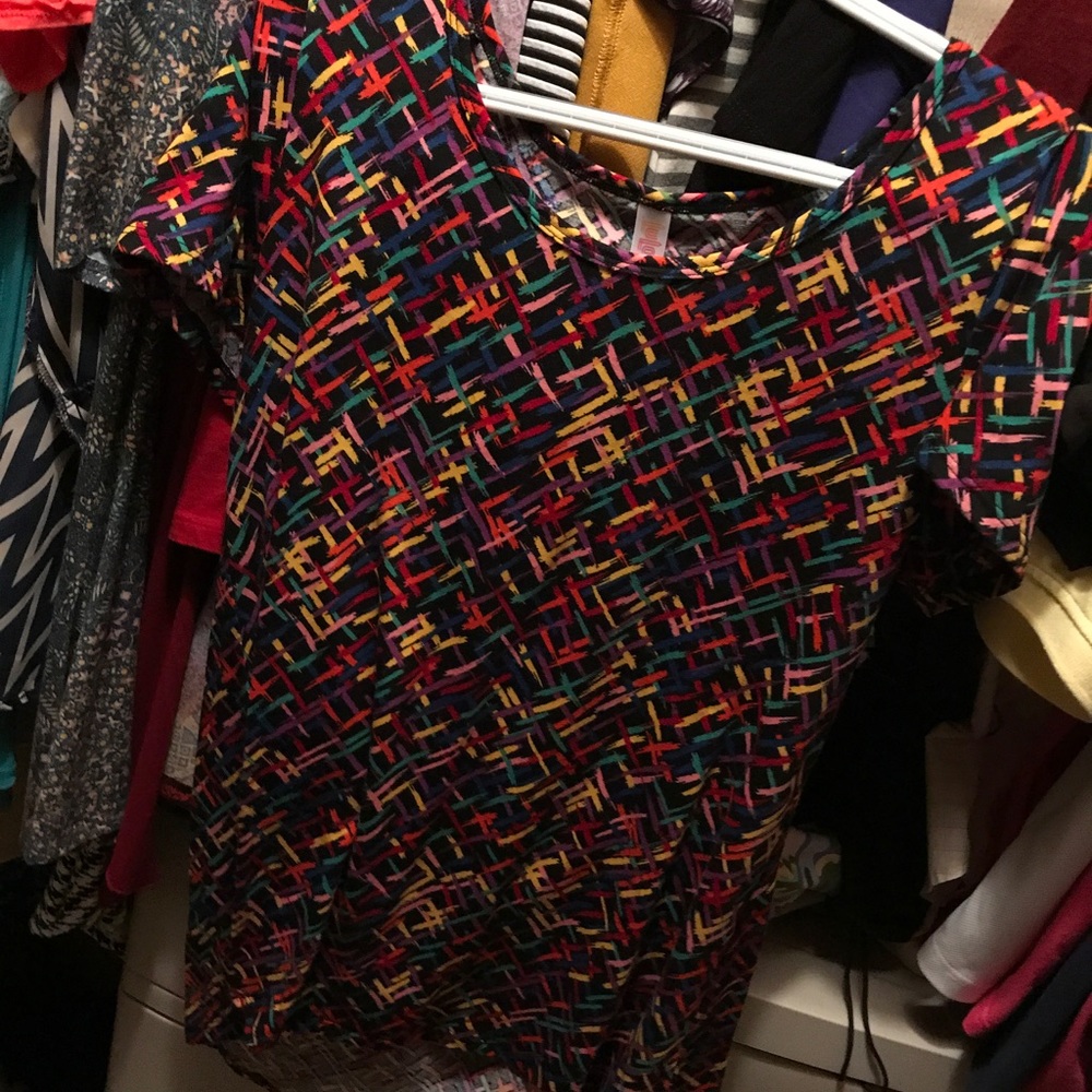 Lularoe classic tee