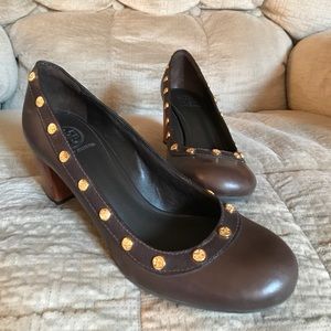 Classic Tory Burch heels.