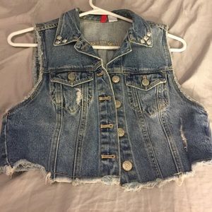 HM crop denim vest with studs