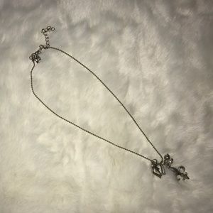 Short layering necklace