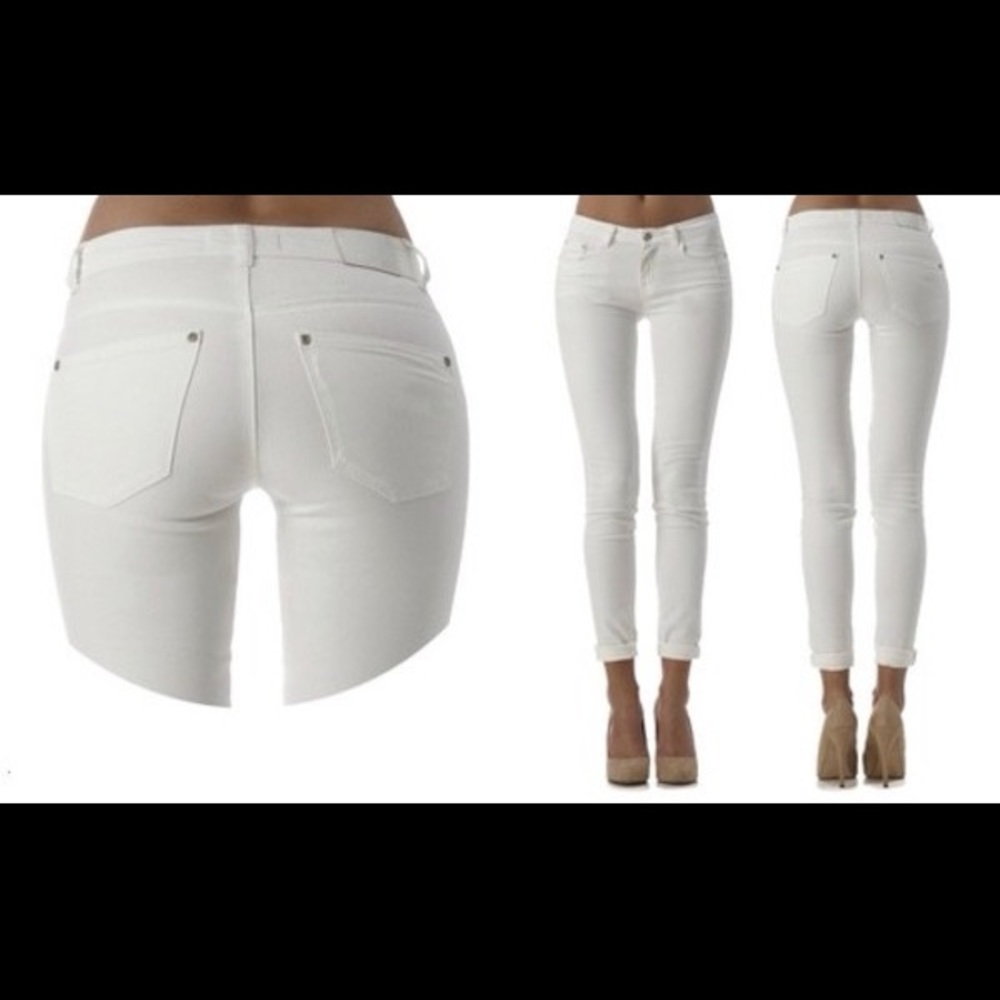 ISO!!! WHITE JEANS