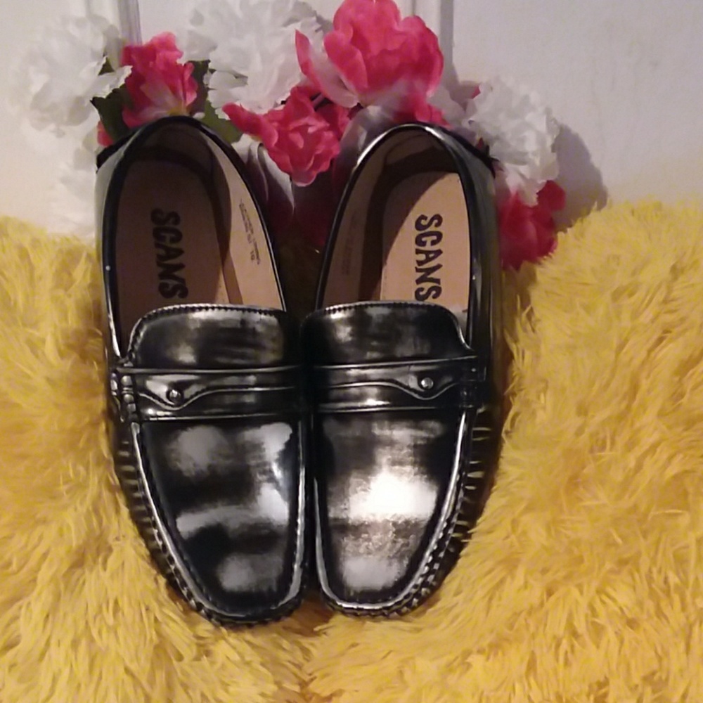 ADORABLE  SCANS LEATHER LINING MEN'S SHOE NWOT