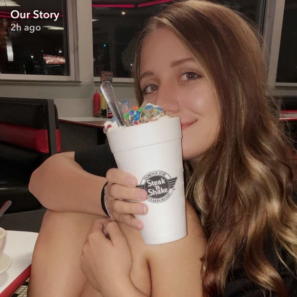 Meet your Posher, Aislinn - Picture 5 of 8