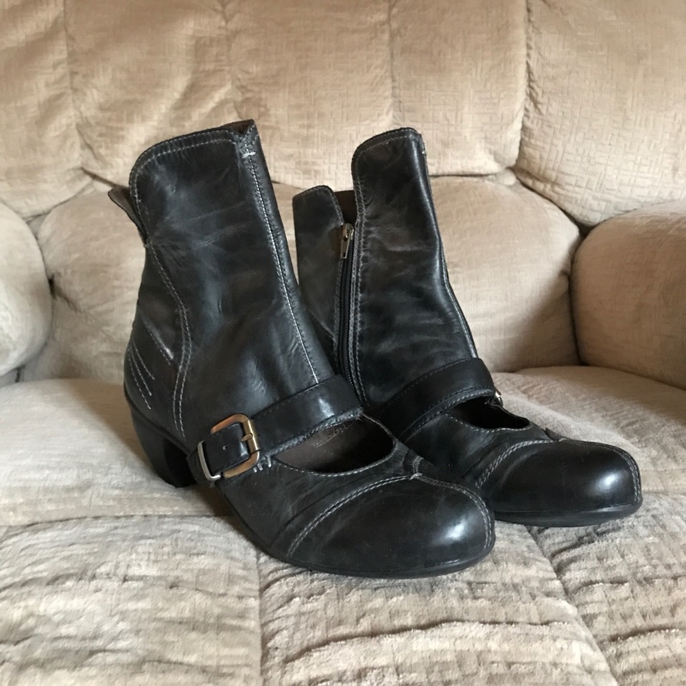 Vintage heels