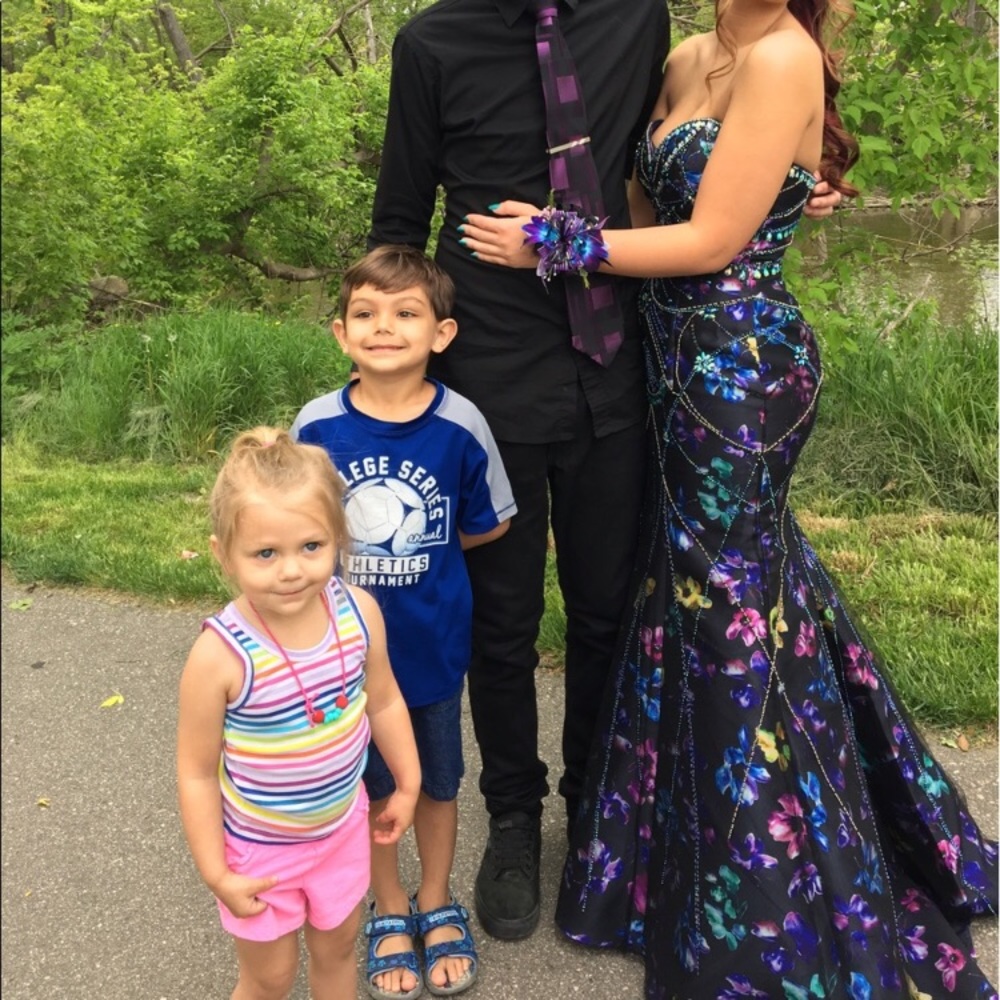 Super gorgeous unique prom dress!!