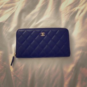 Black with gold Chanel zip wallet Black with gold Chanel zip wallet