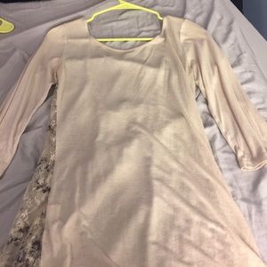 BKE boutique open lace back 3/4 sleeve t shirt