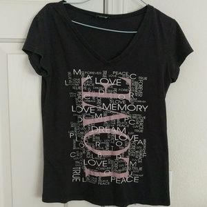 Graphic tee