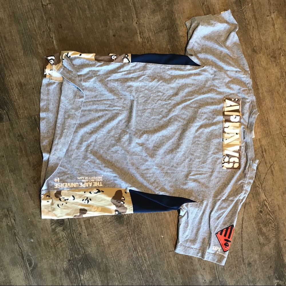 Bathing Ape limited edition T - Picture 2 of 5