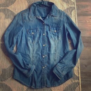 Trouve Chambray denim shirt with Pearl snaps XS.
