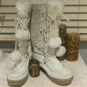 CREAM JUICY COUTURE BOOTS