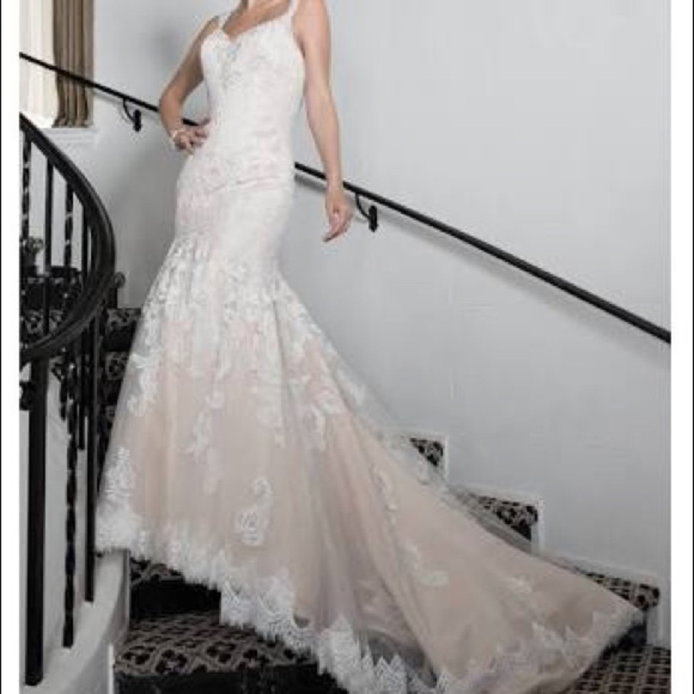 Venus bridal gown