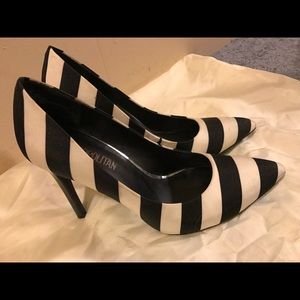 Black/White Striped Cosmopolitan Heel - Size 7!