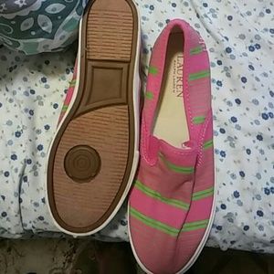 I'm selling a brand new ralph Lauren ladies shoes