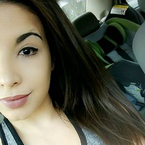 Meet your Posher, Aida