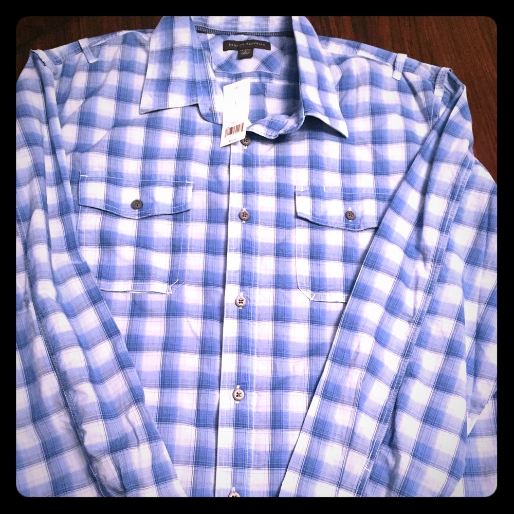 Banana Republic button down tags on never worn