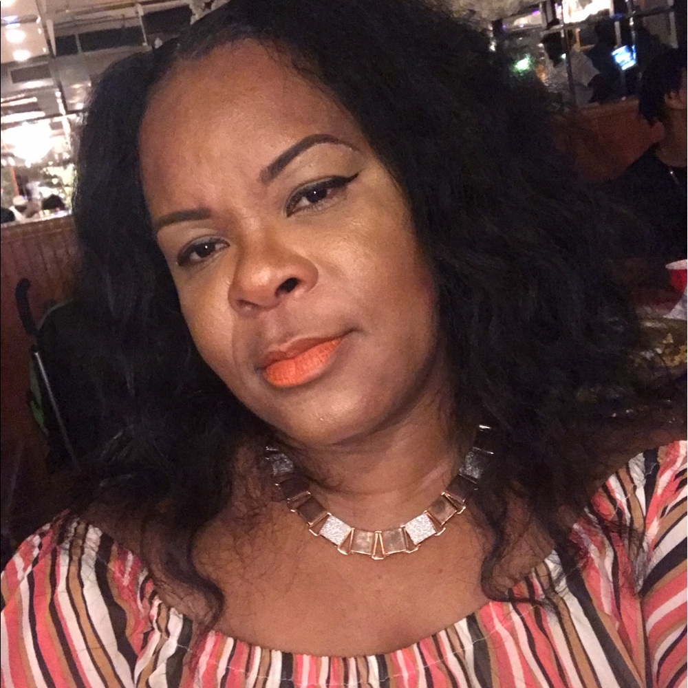 Meet your Posher, Sylvia